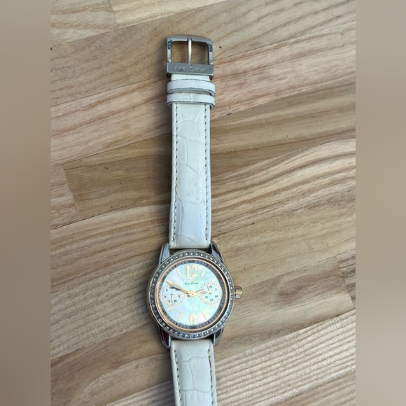 Citizen Eco-Drive Ladies Watch Crystals Pearl Dial Stainless and Rose Gold Dial - Picture 7 of 14